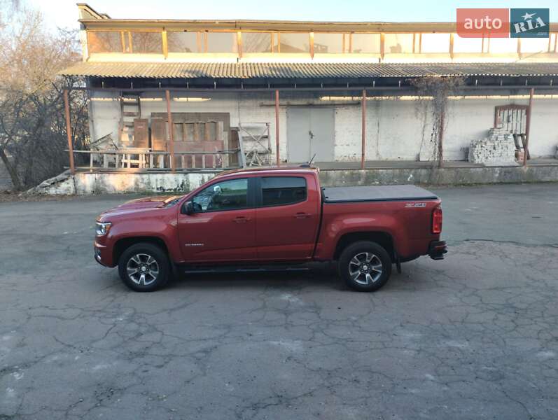 Пикап Chevrolet Colorado 2015 в Чернигове