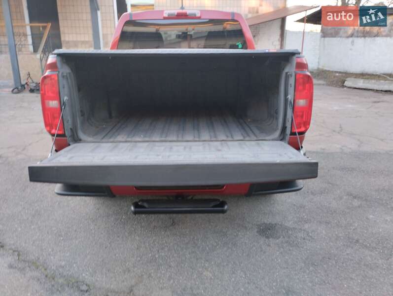 Пикап Chevrolet Colorado 2015 в Чернигове