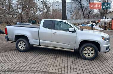 Пикап Chevrolet Colorado 2015 в 