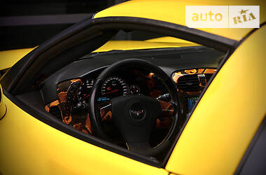 Кабриолет Chevrolet Corvette 2006 в 