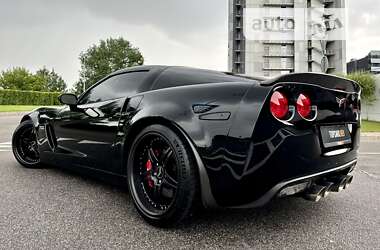 Купе Chevrolet Corvette 2006 в 