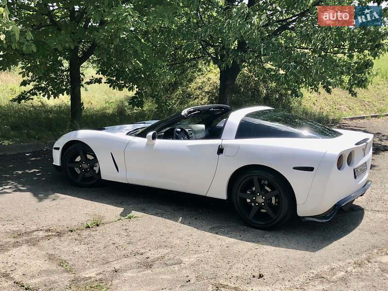 Кабриолет Chevrolet Corvette 2006 в Дрогобыче