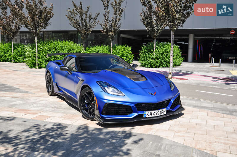 Купе Chevrolet Corvette 2019 в Киеве