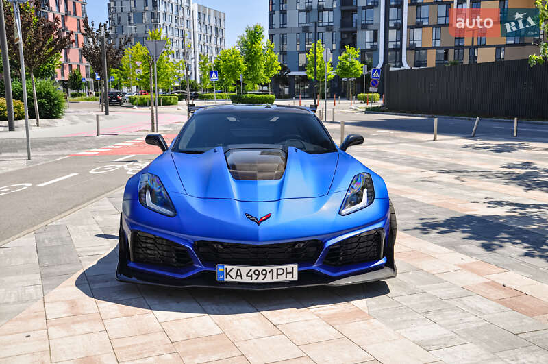 Купе Chevrolet Corvette 2019 в Киеве
