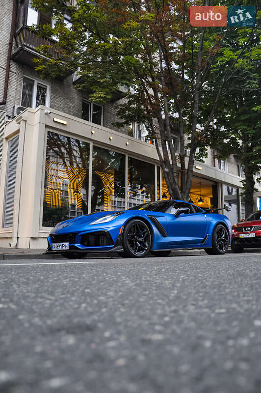Купе Chevrolet Corvette 2019 в Киеве