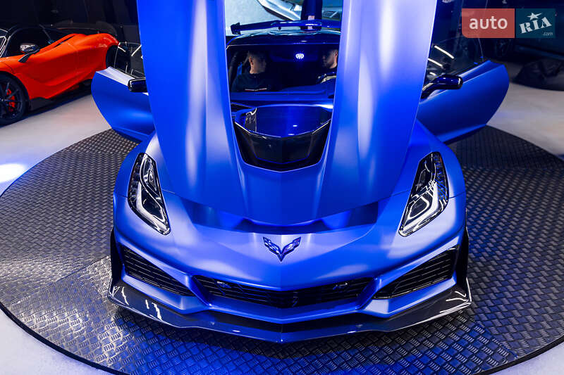 Купе Chevrolet Corvette 2019 в Киеве
