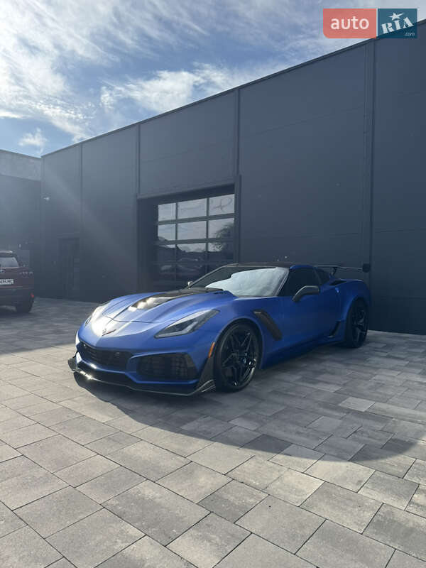 Купе Chevrolet Corvette 2019 в Киеве