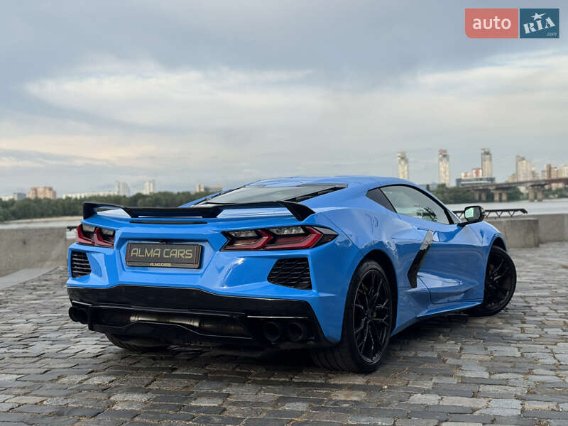 Кабриолет Chevrolet Corvette 2022 в Киеве