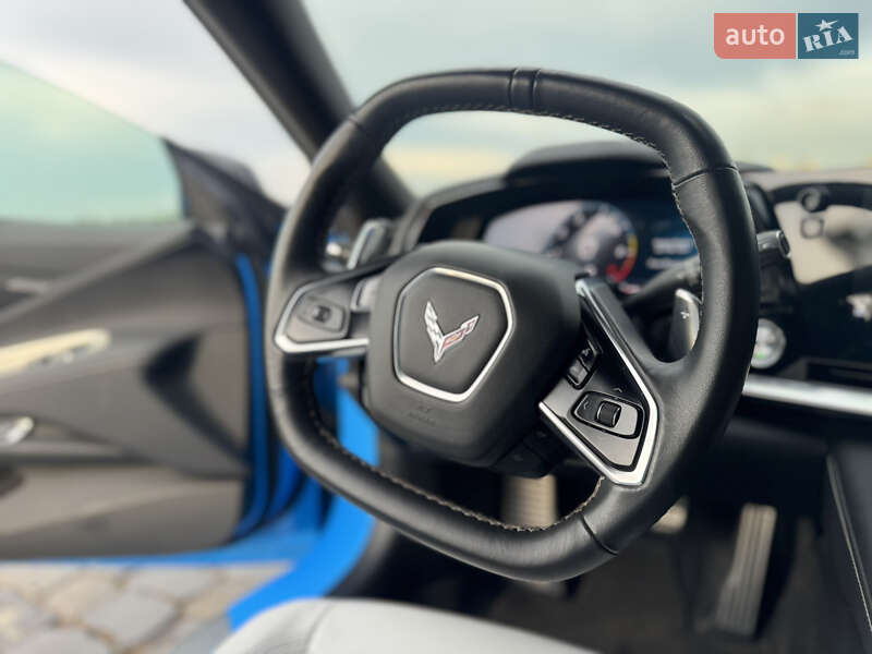 Кабриолет Chevrolet Corvette 2022 в Киеве