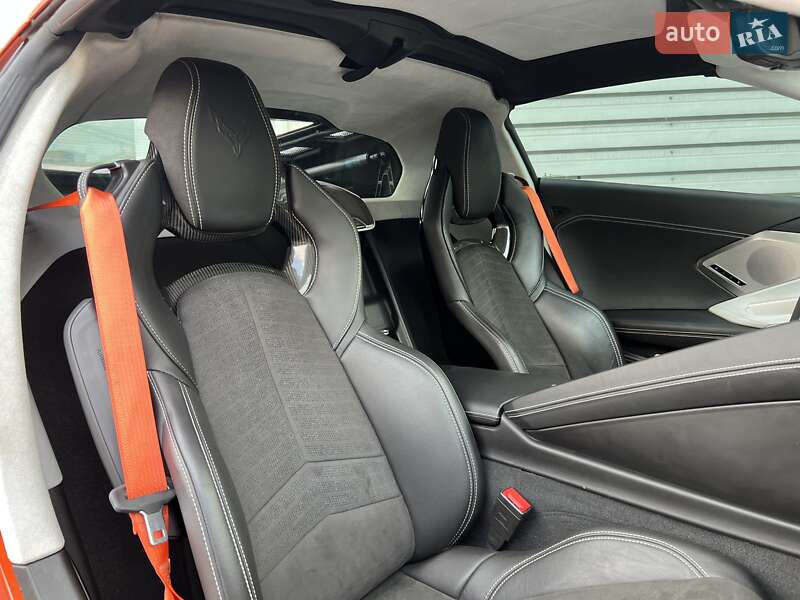 Купе Chevrolet Corvette 2021 в Киеве фото 25 Купе Chevrolet Corvette 2021 в Киеве