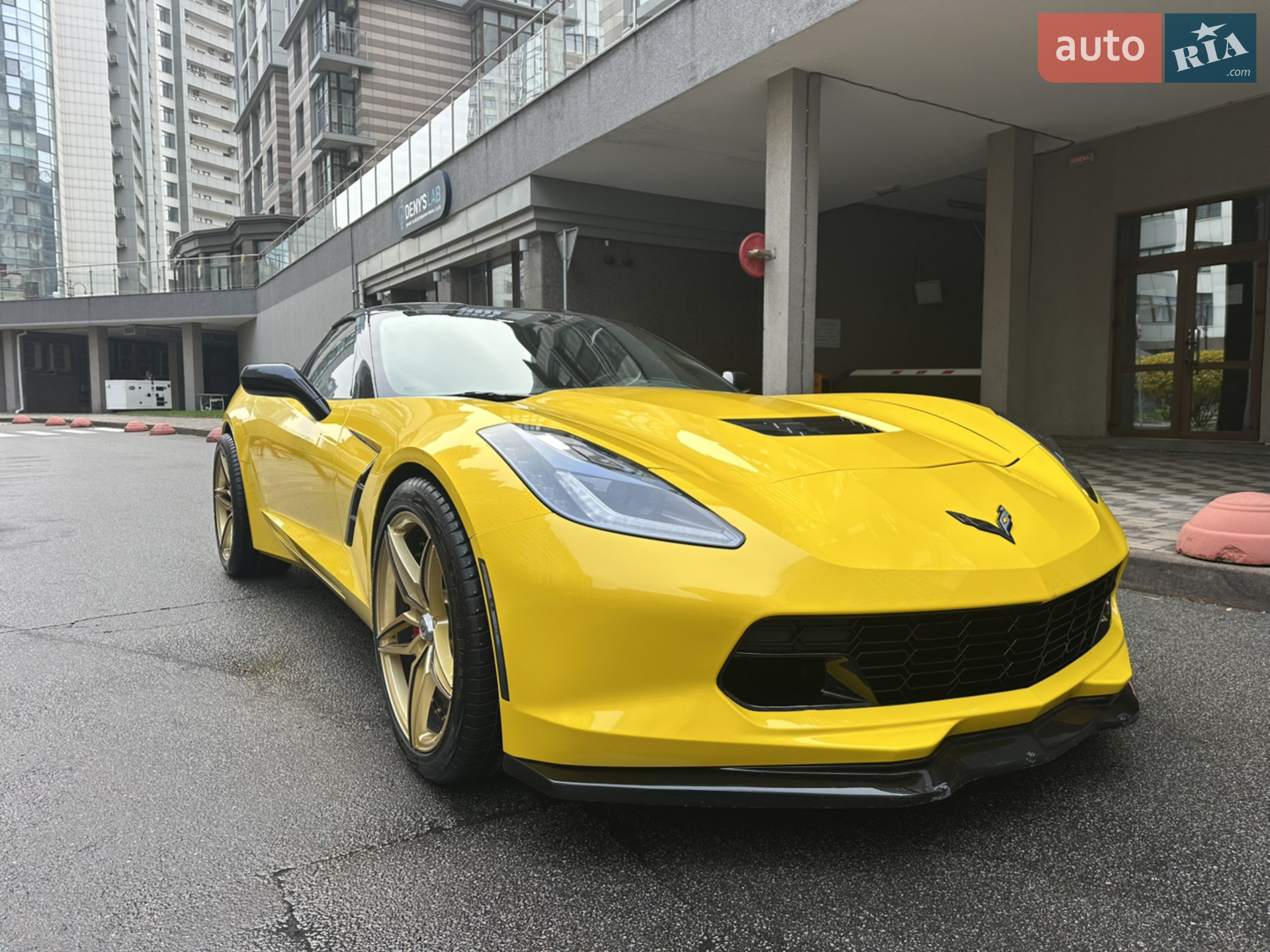 2015 Chevrolet Corvette - мініатюра 3