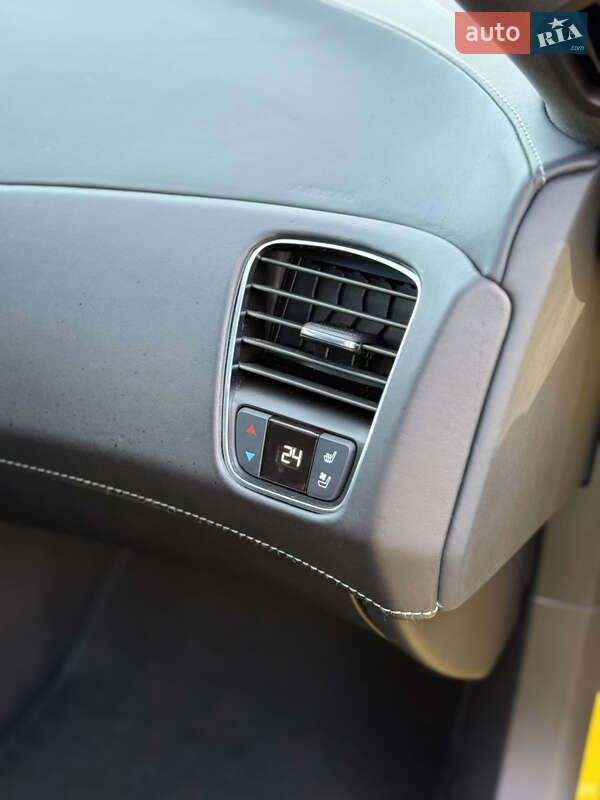 Купе Chevrolet Corvette 2015 в Києві