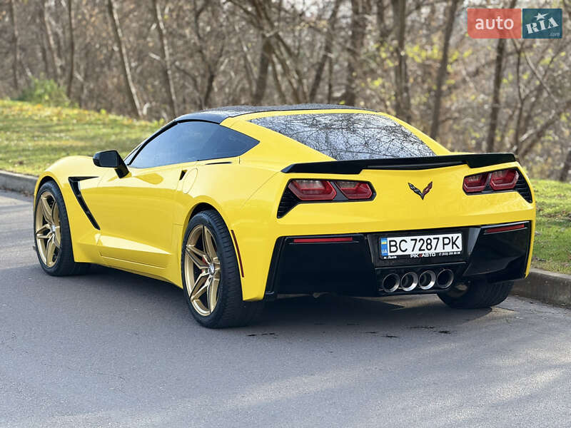 Купе Chevrolet Corvette 2015 в Києві