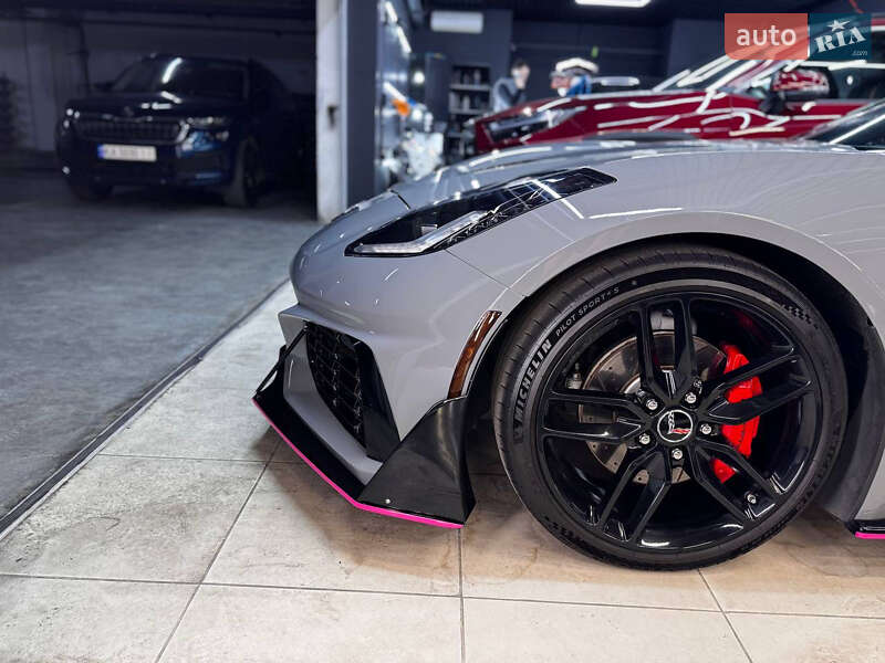 Кабриолет Chevrolet Corvette 2016 в Киеве