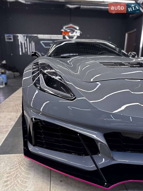 Кабриолет Chevrolet Corvette 2016 в Киеве