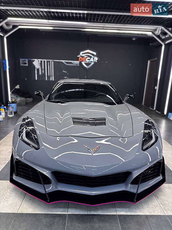 Кабриолет Chevrolet Corvette 2016 в Киеве