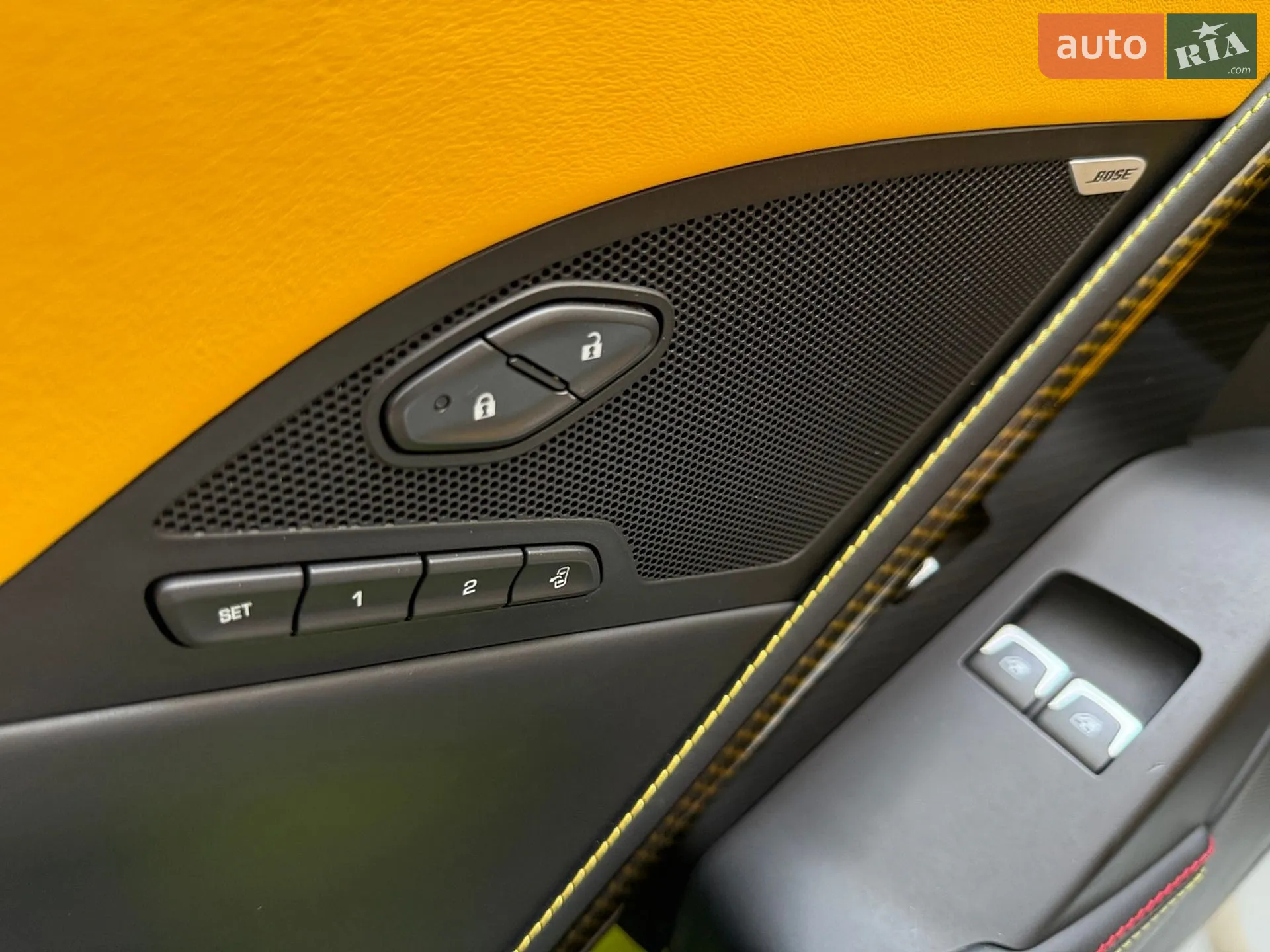 2014 Chevrolet Corvette - мініатюра 24