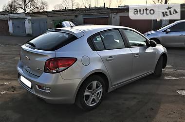 Хэтчбек Chevrolet Cruze 2012 в Коростене