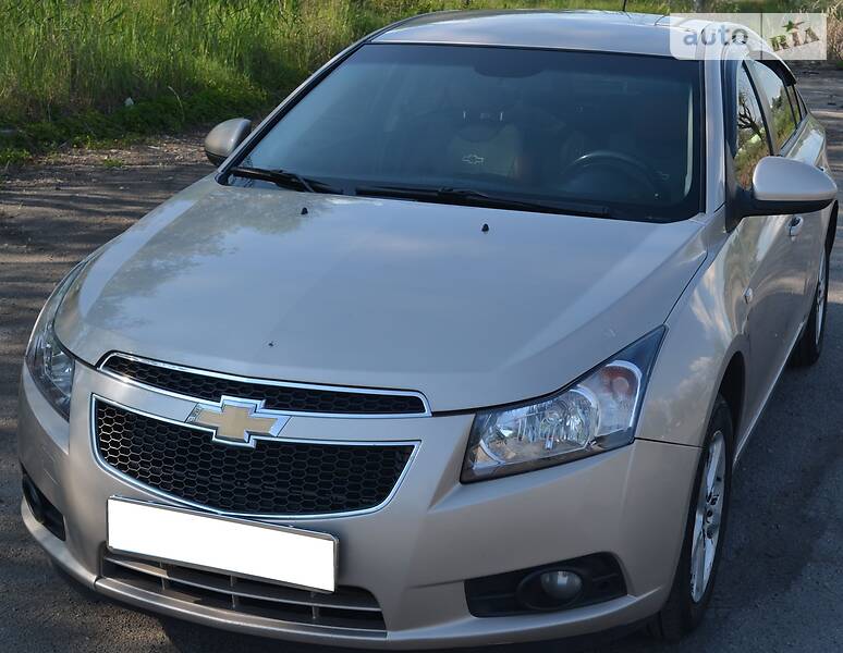 Седан Chevrolet Cruze 2010 в 