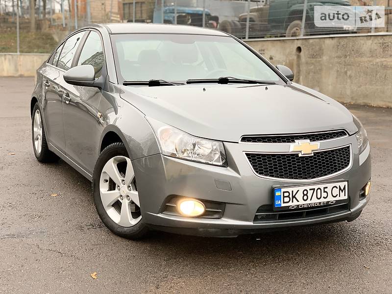 Седан Chevrolet Cruze 2009 в Ровно