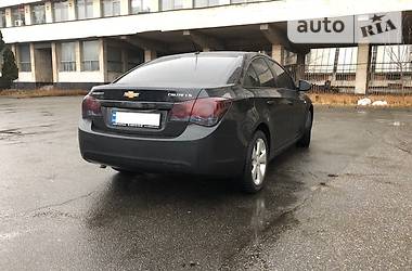 Седан Chevrolet Cruze 2010 в Киеве