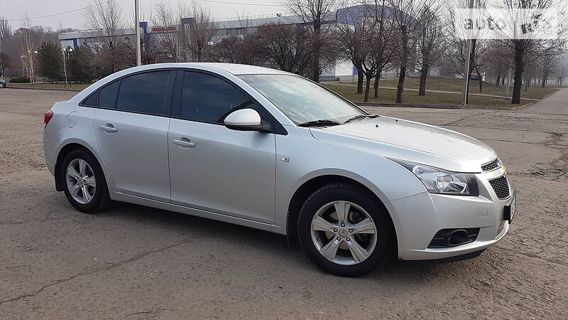 Седан Chevrolet Cruze 2012 в Кривому Розі