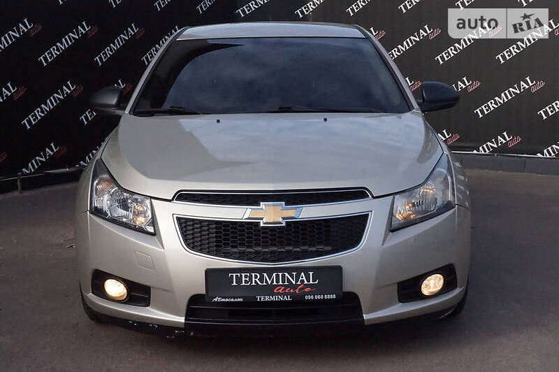 Седан Chevrolet Cruze 2013 в Одесі