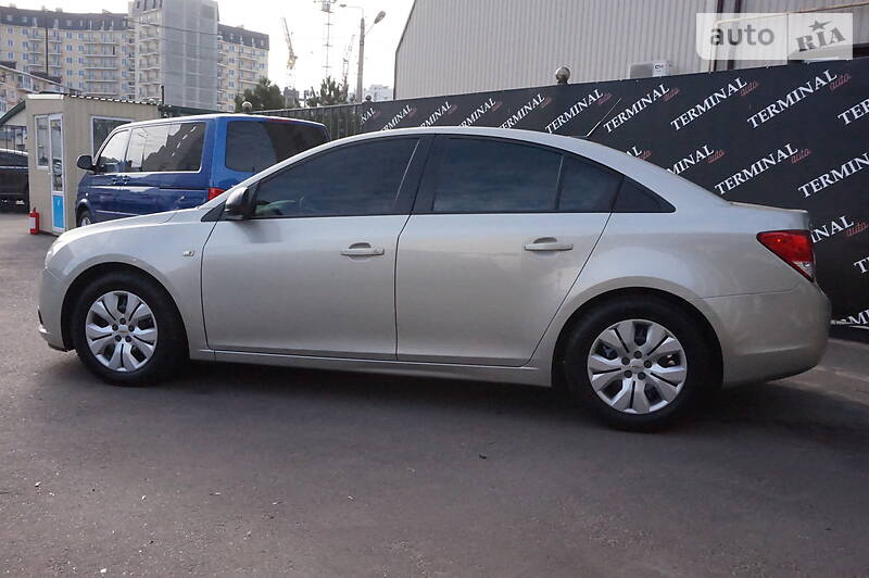 Седан Chevrolet Cruze 2013 в Одесі