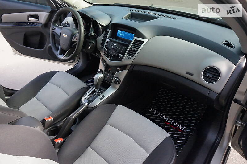 Седан Chevrolet Cruze 2013 в Одесі
