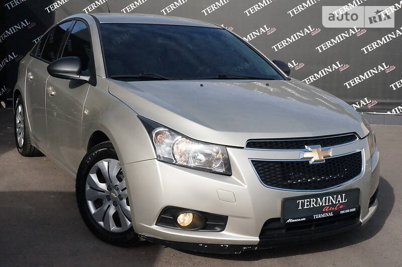 Седан Chevrolet Cruze 2013 в Одесі