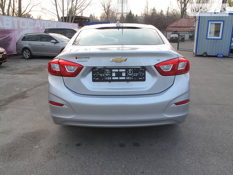 Седан Chevrolet Cruze 2016 в Києві