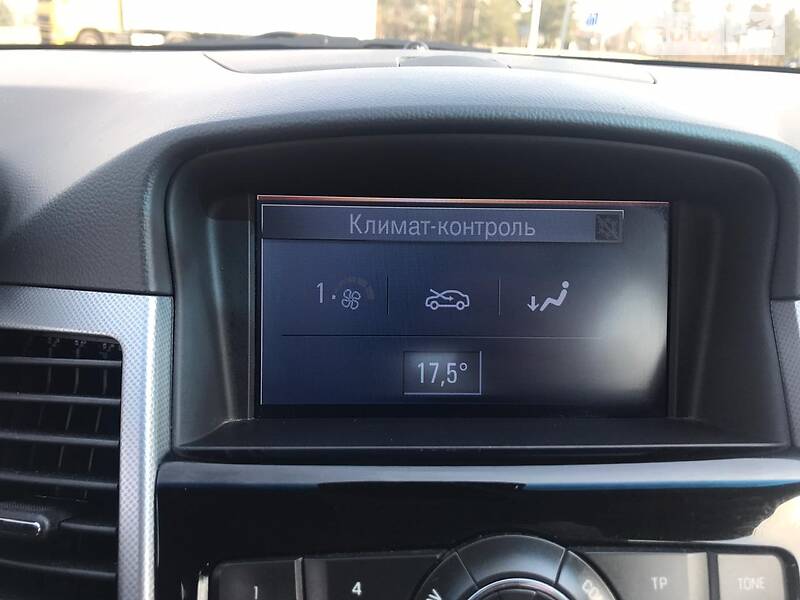 Седан Chevrolet Cruze 2010 в Бродах