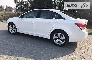 Седан Chevrolet Cruze 2010 в 