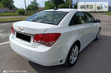 Седан Chevrolet Cruze 2014 в Ровно