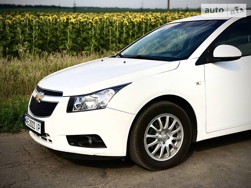 Седан Chevrolet Cruze 2011 в Кам'янському