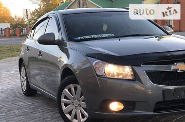 Седан Chevrolet Cruze 2010 в Днепре