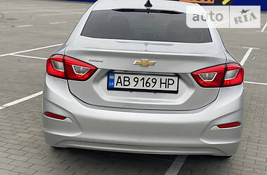 Седан Chevrolet Cruze 2016 в Виннице