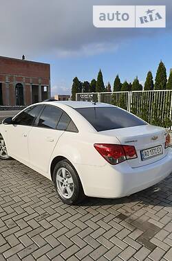 Седан Chevrolet Cruze 2009 в Мукачевому