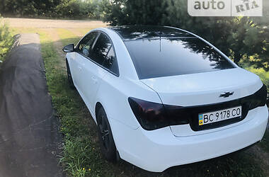 Седан Chevrolet Cruze 2011 в Львові