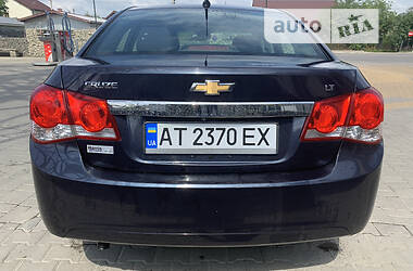 Седан Chevrolet Cruze 2014 в Івано-Франківську