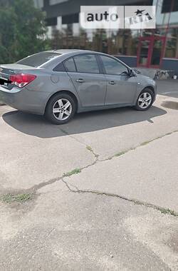 Седан Chevrolet Cruze 2010 в Кривом Роге