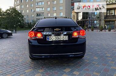 Седан Chevrolet Cruze 2015 в Тернополе