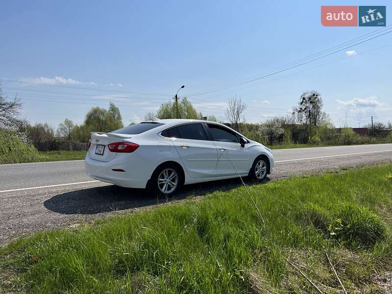 Седан Chevrolet Cruze 2016 в Киеве