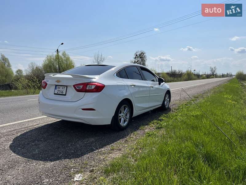 Седан Chevrolet Cruze 2016 в Киеве