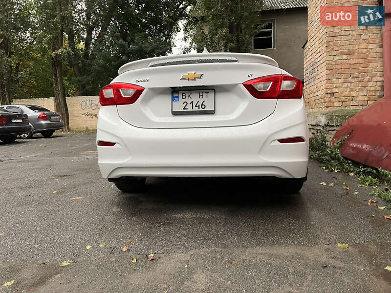 Седан Chevrolet Cruze 2016 в Киеве