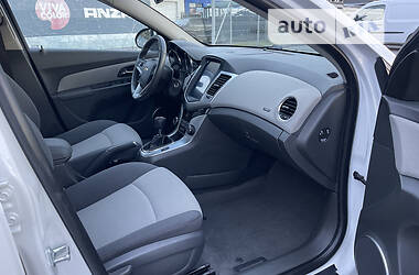 Седан Chevrolet Cruze 2010 в 