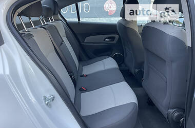 Седан Chevrolet Cruze 2010 в 
