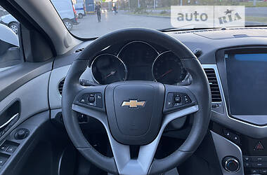 Седан Chevrolet Cruze 2010 в 