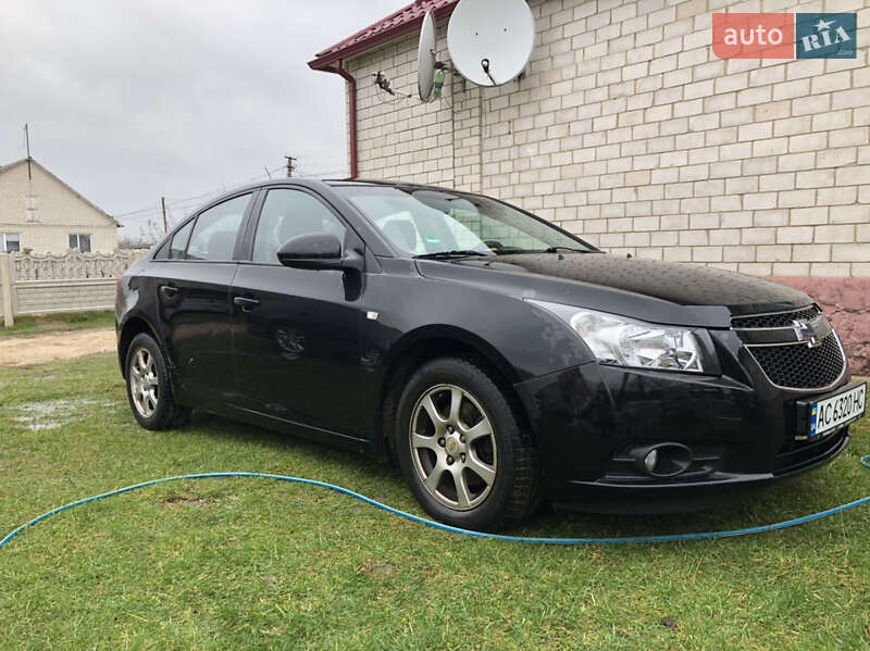 Седан Chevrolet Cruze 2011 в Камені-Каширському