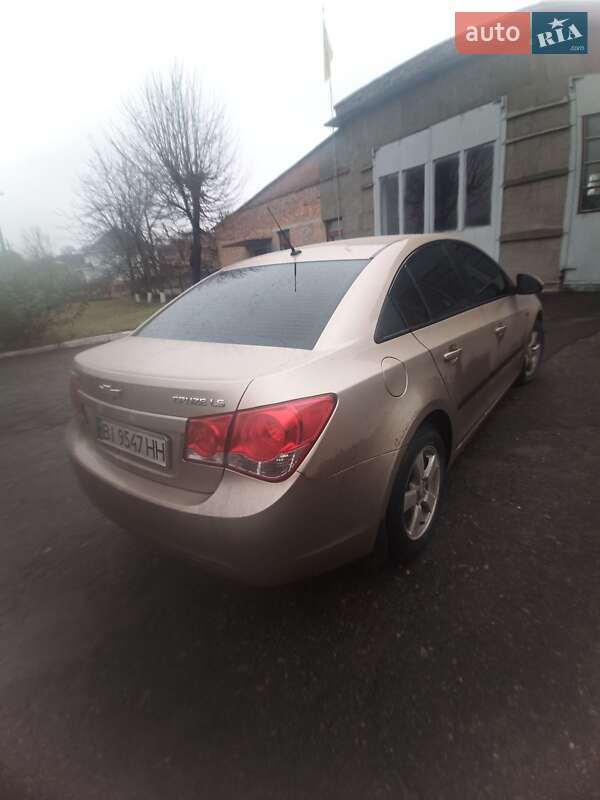 Седан Chevrolet Cruze 2010 в Кобеляках